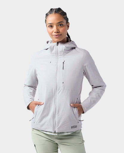 Stio Women's Fernos Insulated Hooded Jacket in Quiet Gray
