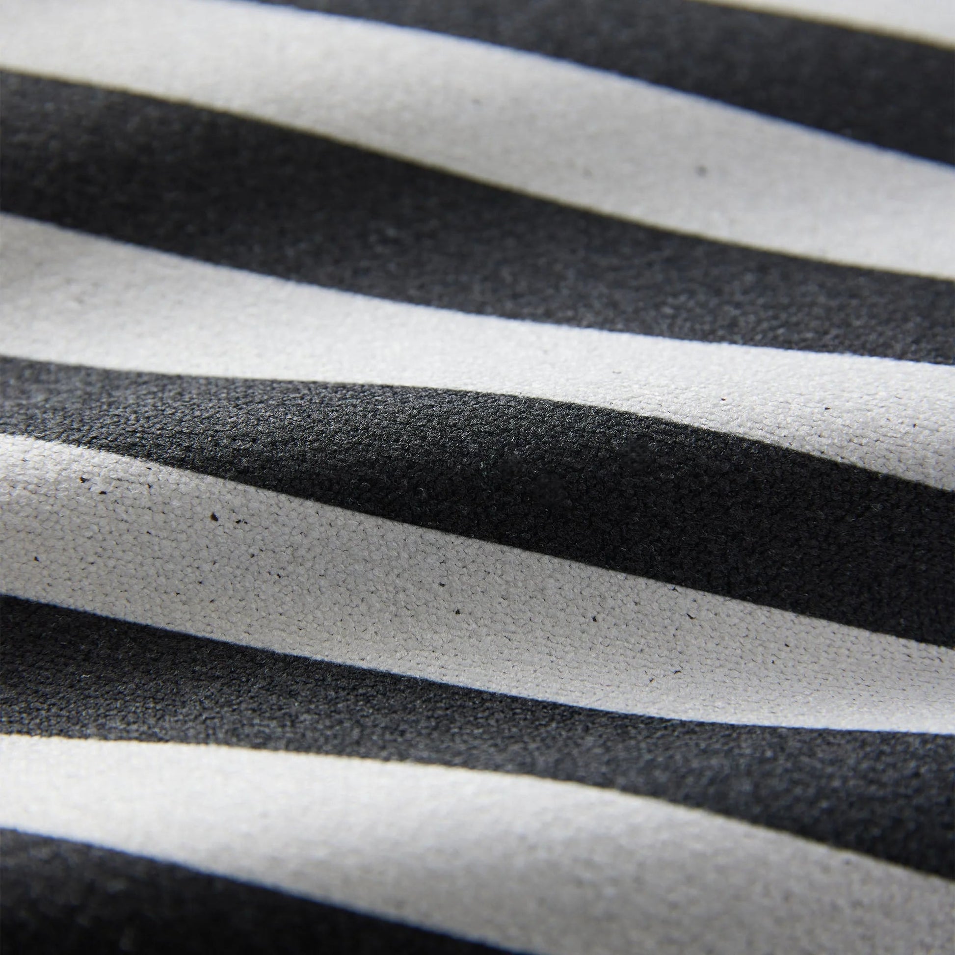Original Towel: Poolside Black Nomadix