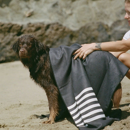 Original Towel: Poolside Black Nomadix