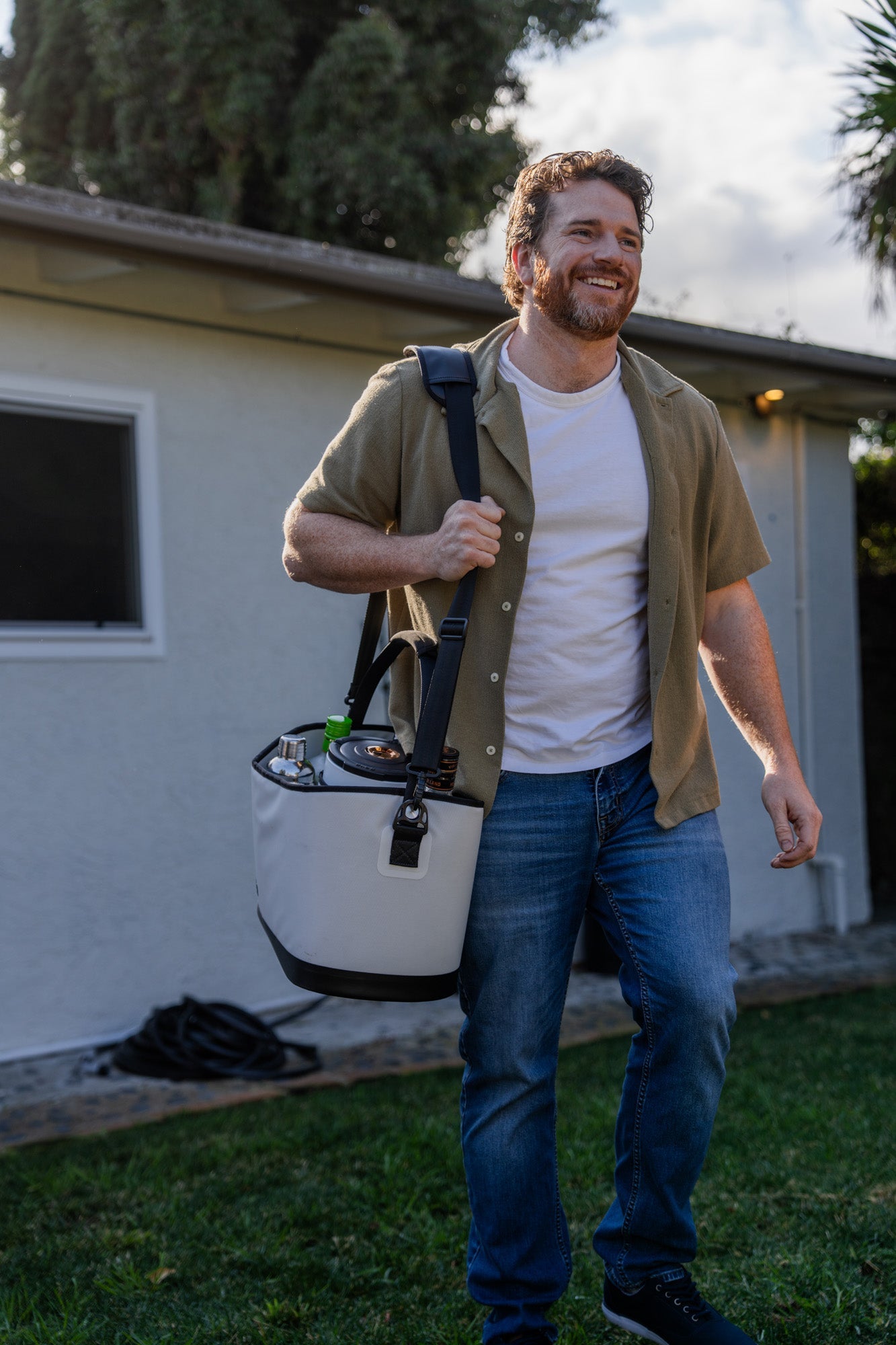 KeepR Caddy with Ice Bucket EarthHero Corporate Gifting and Custom Swag