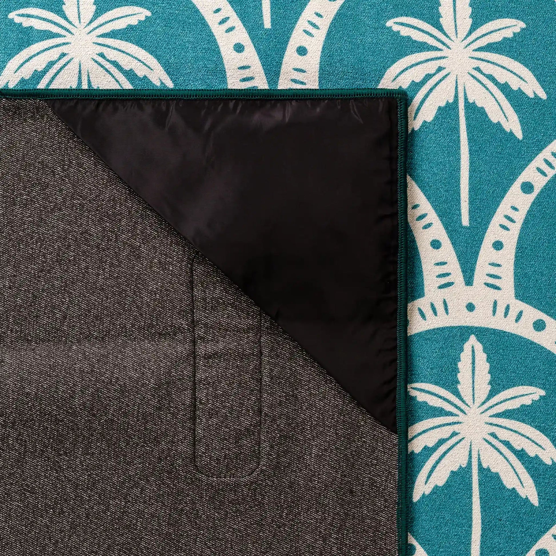 Blanket Towel: Palms Resort Teal Ocean Nomadix