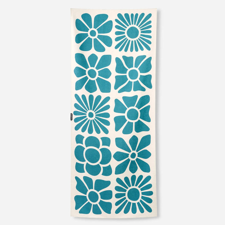 Original Towel: Big Flowers Teal Ocean Nomadix