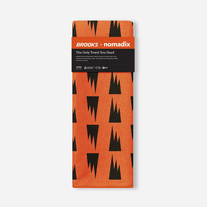 Original Towel: Summit Expedition Orange (Nomadix x Brooks) Nomadix