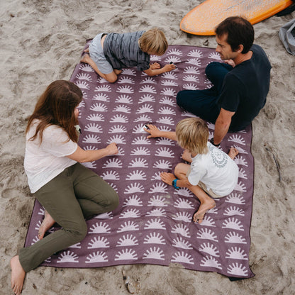 Ultralight Towel: Lazy Daisy Dusk Nomadix