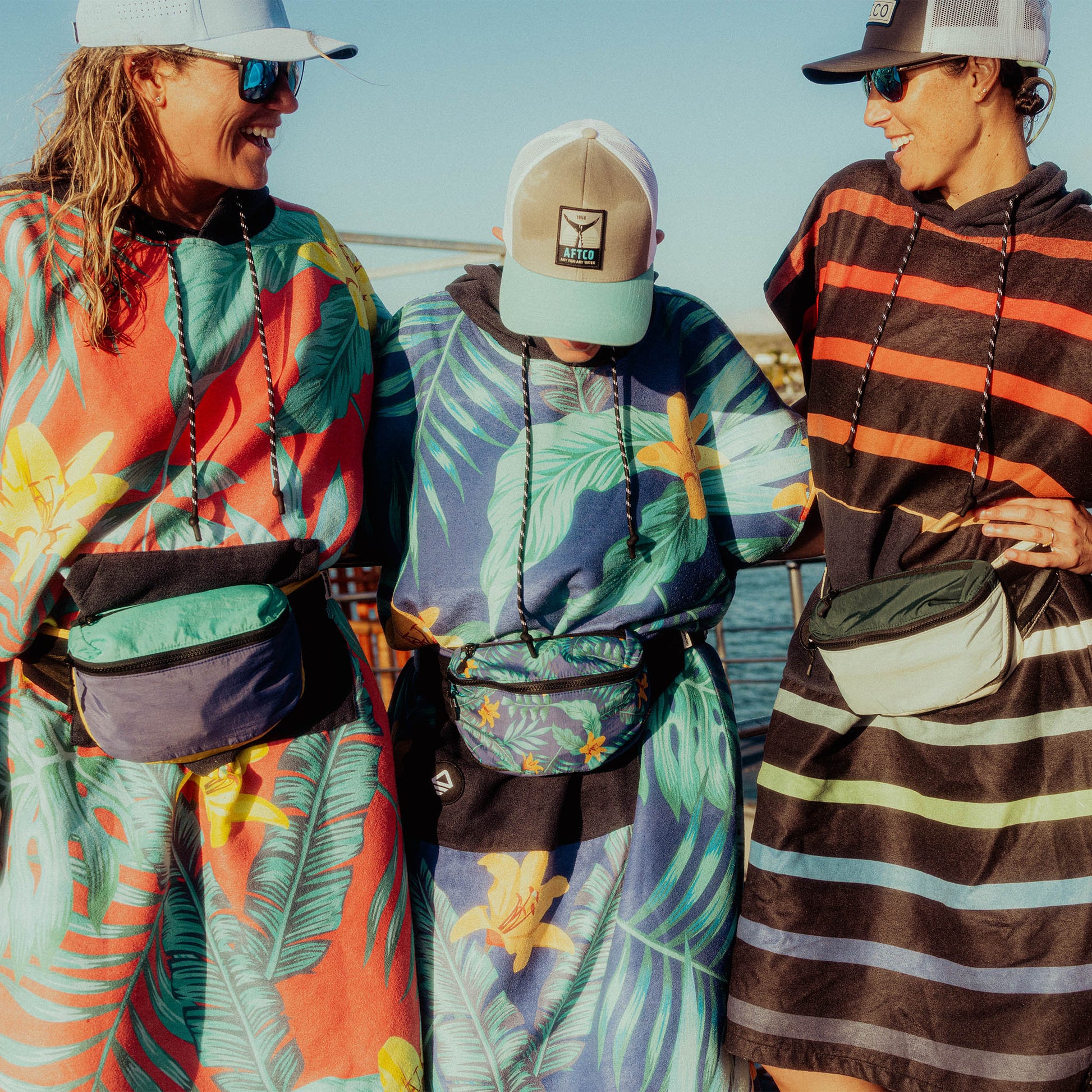 Changing Poncho: Pinstripes Multi Nomadix
