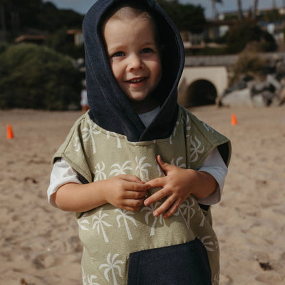 Kids Changing Poncho: Breezy Palms Olive Nomadix