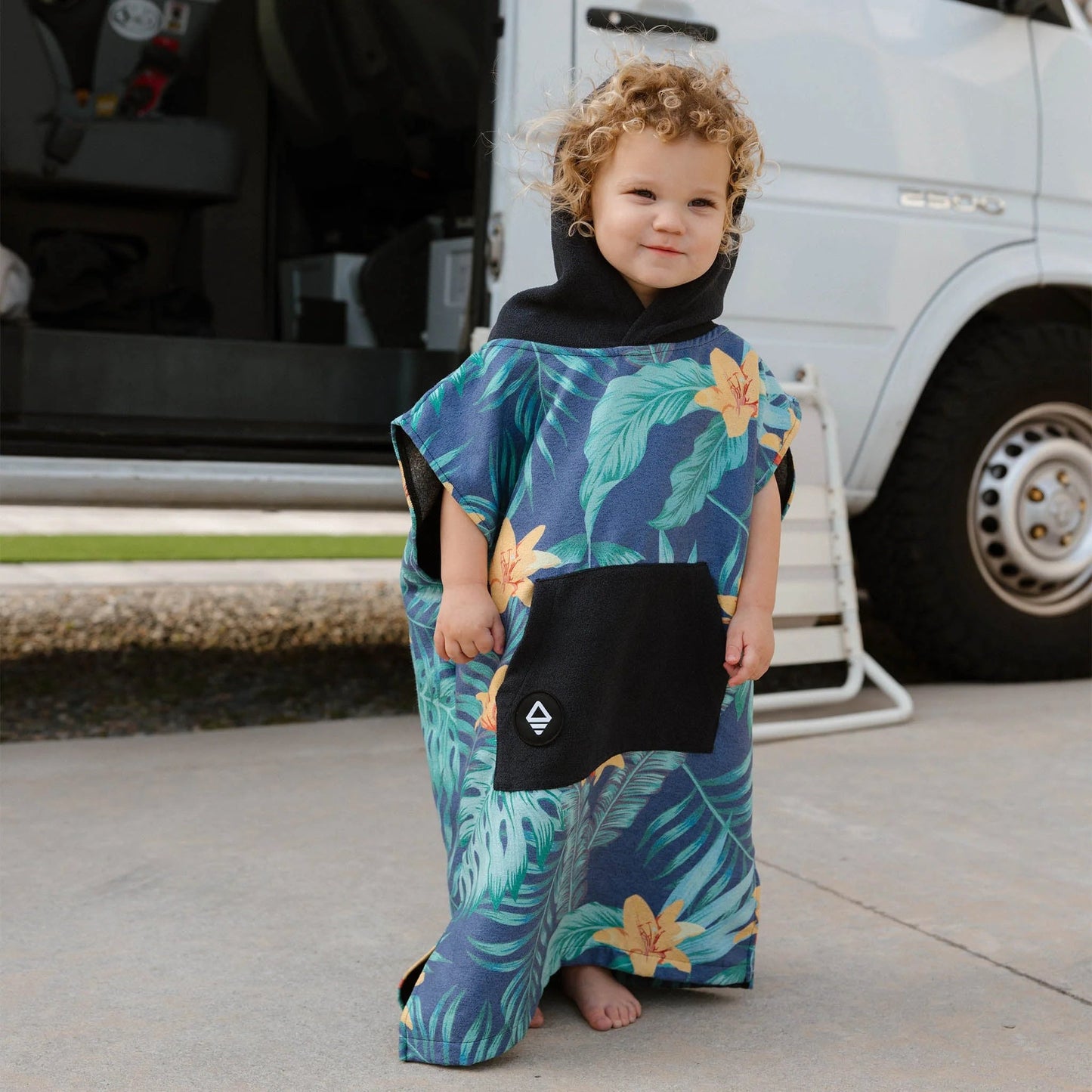 Kids Changing Poncho: Palms Dusk Nomadix