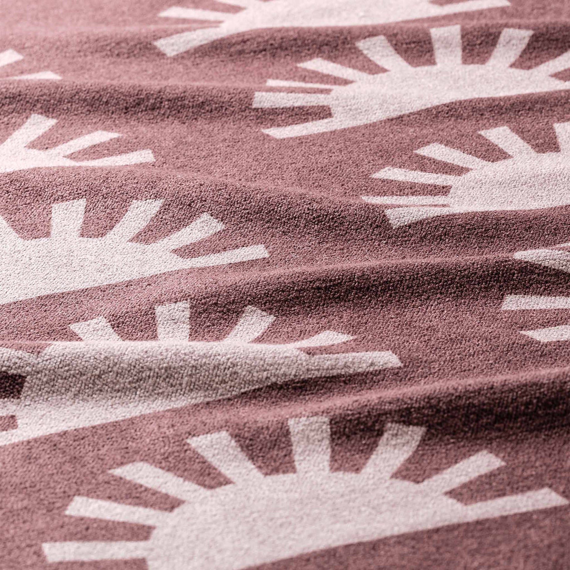 Ultralight Towel: Lazy Daisy Dusk Nomadix