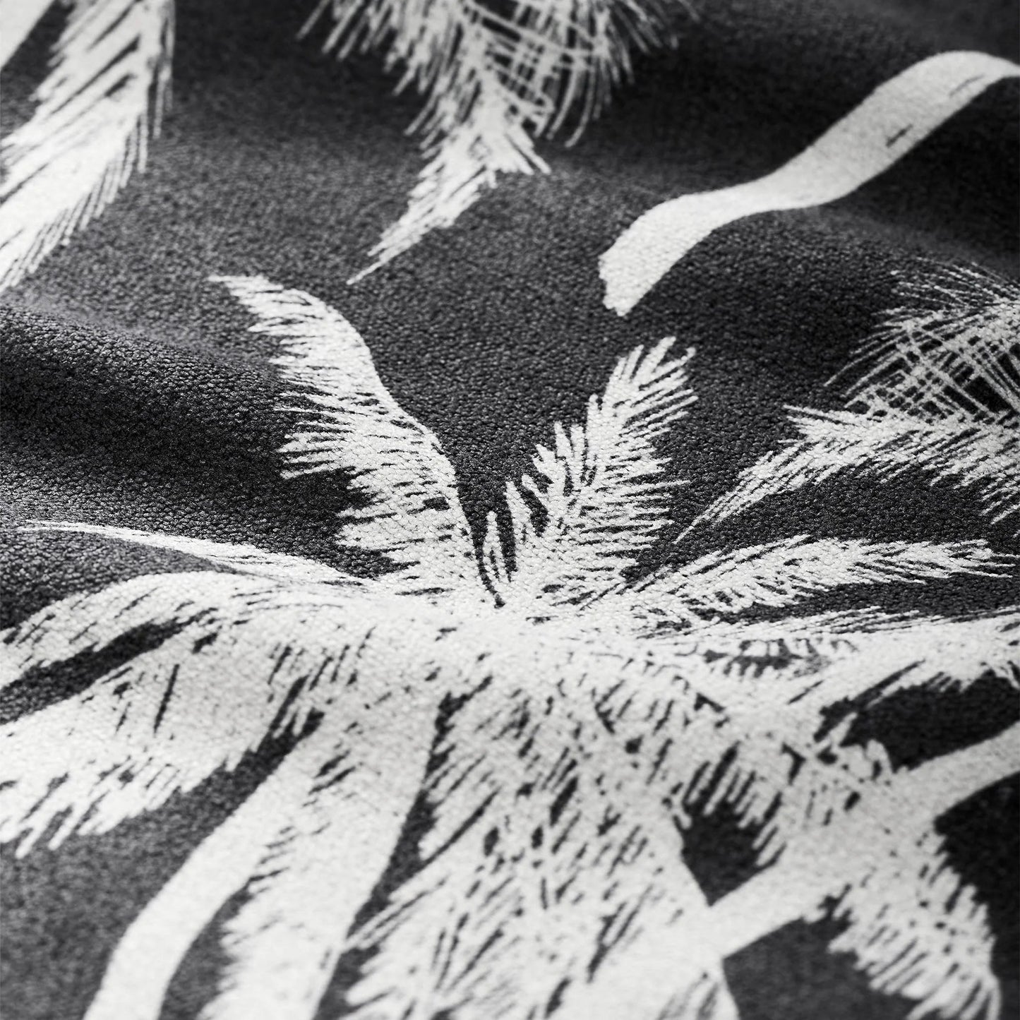 Original Towel: Bunch Palms Black Nomadix