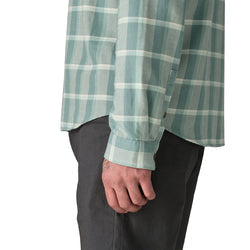 Patagonia M's L/S LW Fjord Flannel Shirt Patagonia